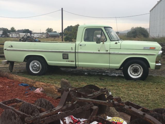 1972 Green Ford F-250 Standard Cab Pickup