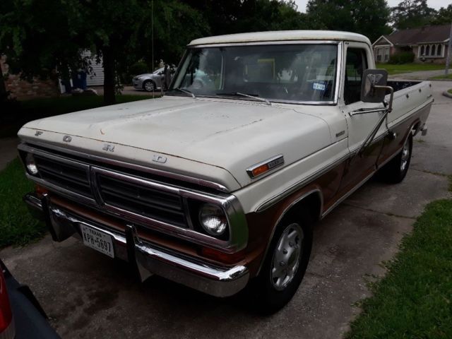 1972 Brown&whiye Ford F-250 Standard Cab Pickup