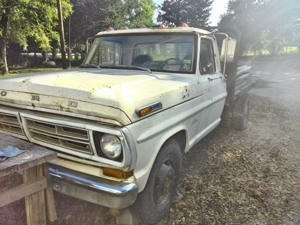 1972 White Ford F-350