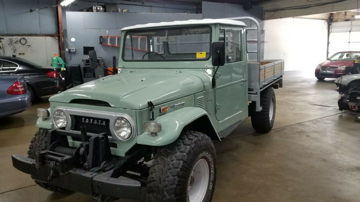 1972 Green Toyota Land Cruiser Standard Cab Pickup