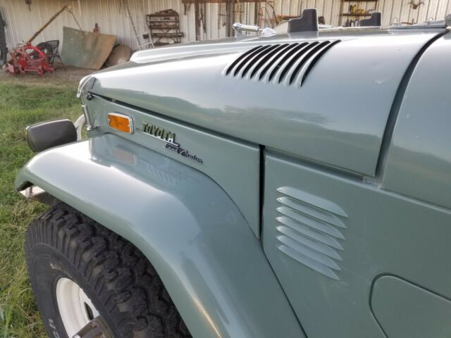 1972 Green Toyota Land Cruiser SUV