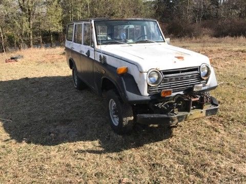 1972 White/Black Toyota Land Cruiser Wagon