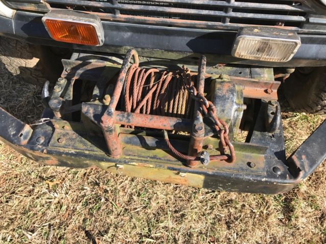 1972 White/Black Toyota Land Cruiser Wagon