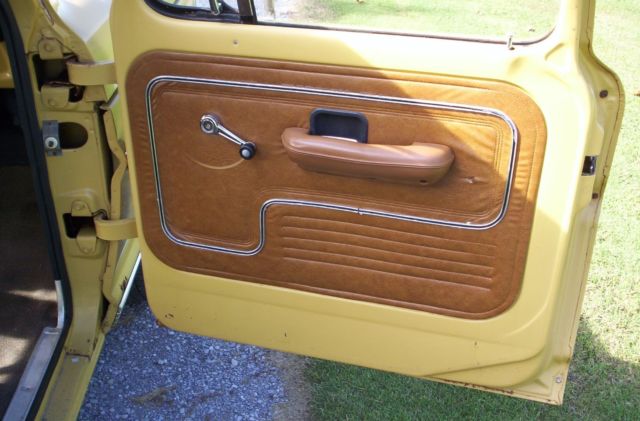 1972 Yellow Ford F-100 Standard Cab Pickup