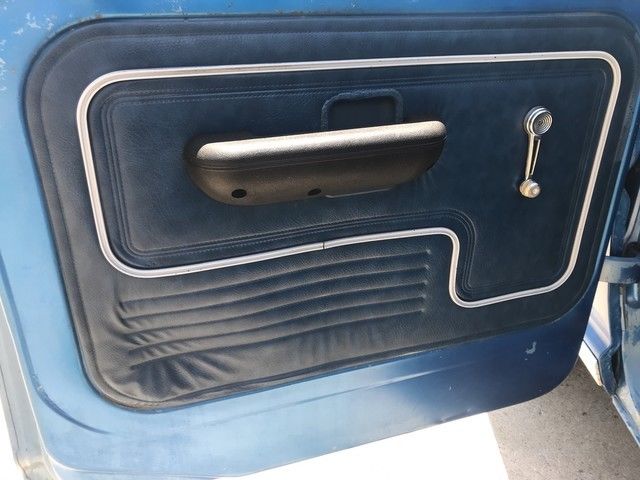 1972 Blue Ford F-100 Pickup Truck