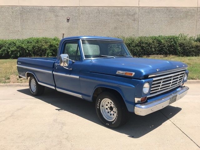 1972 Blue Ford F-100 Pickup Truck
