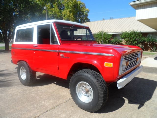 1972 Red Ford Bronco Coupe