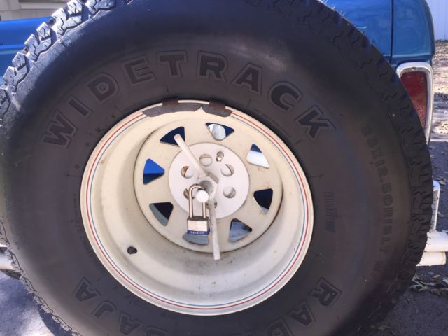 1972 Blue Ford Bronco