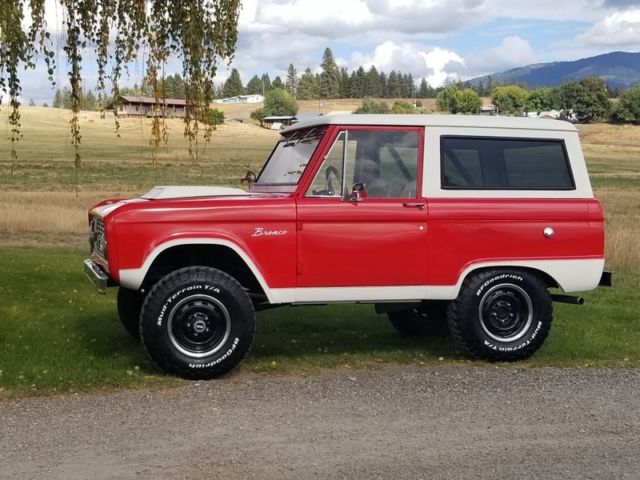 1972 red Ford Bronco