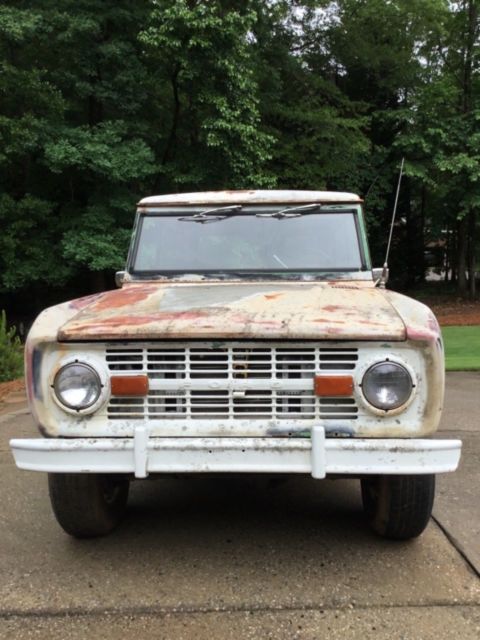 1972 White Ford Bronco Cab & Chassis