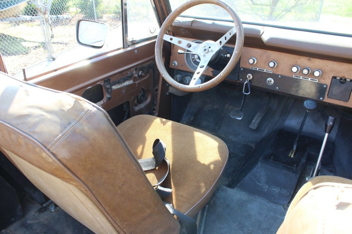 1972 sequoia brown Ford Bronco