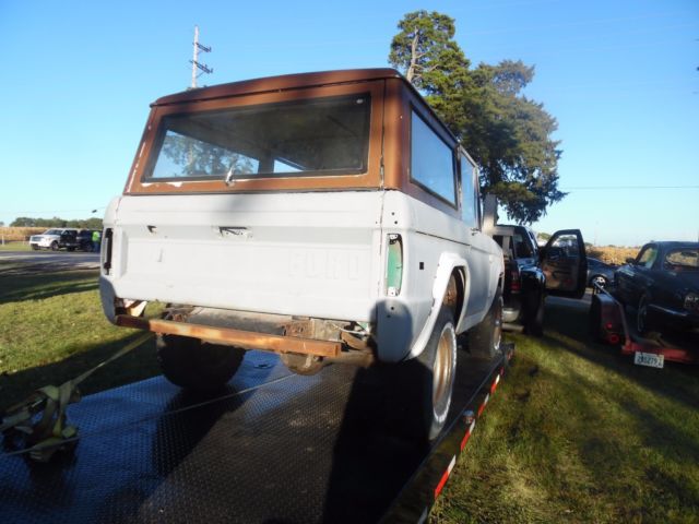 19720000 PRIMER Ford Bronco SUV