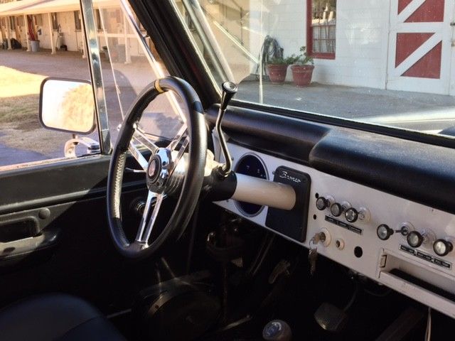 1972 Matte Black / Gloss White Hard Top Ford Bronco