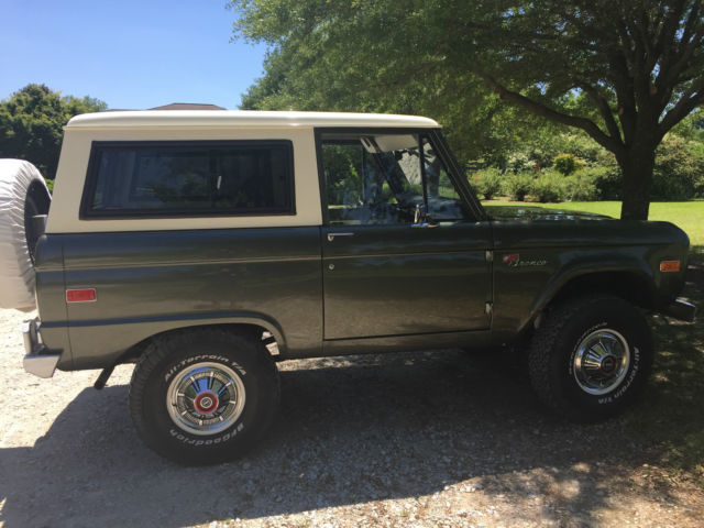1972 Green Ford Bronco
