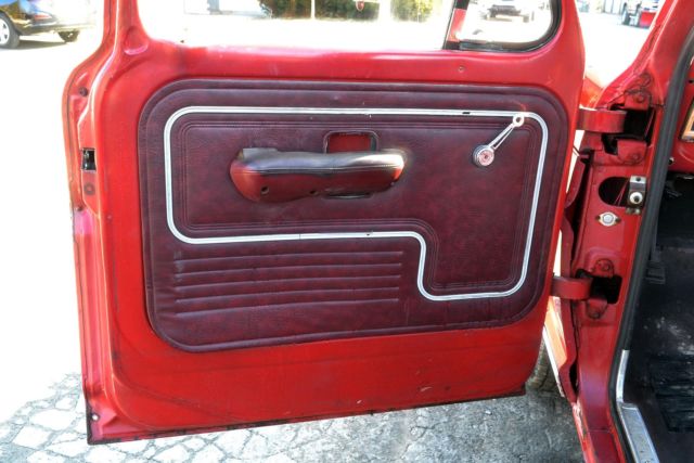 1972 Red Ford F-100 --