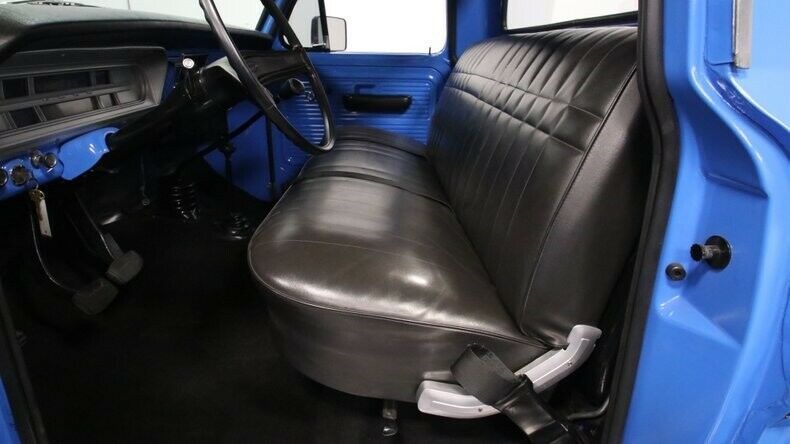 1972 Blue Ford F-100 Pickup Truck