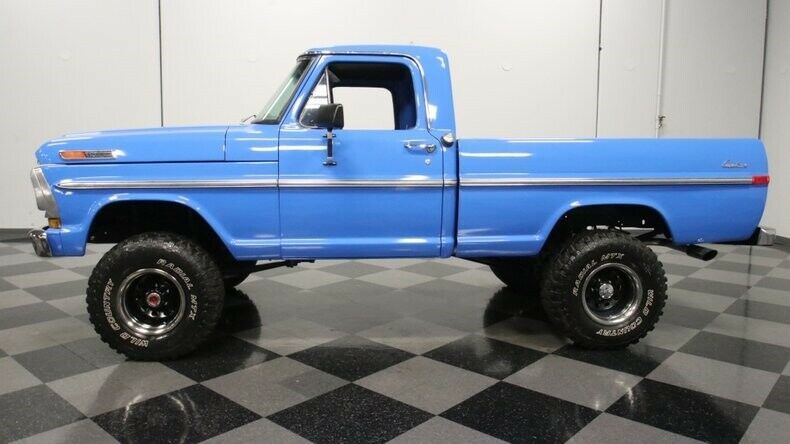1972 Blue Ford F-100 Pickup Truck