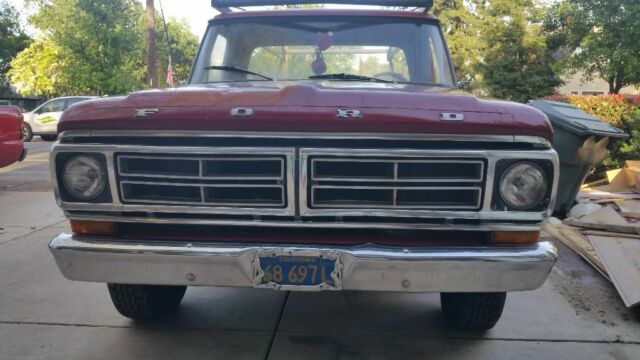 1972 Red Ford F-100