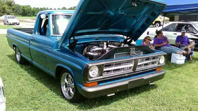 1972 Metallic Blue Ford F-100 Long Bed