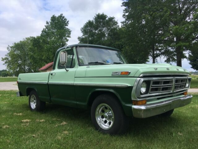 1972 Green Ford F-100 Regular Cab
