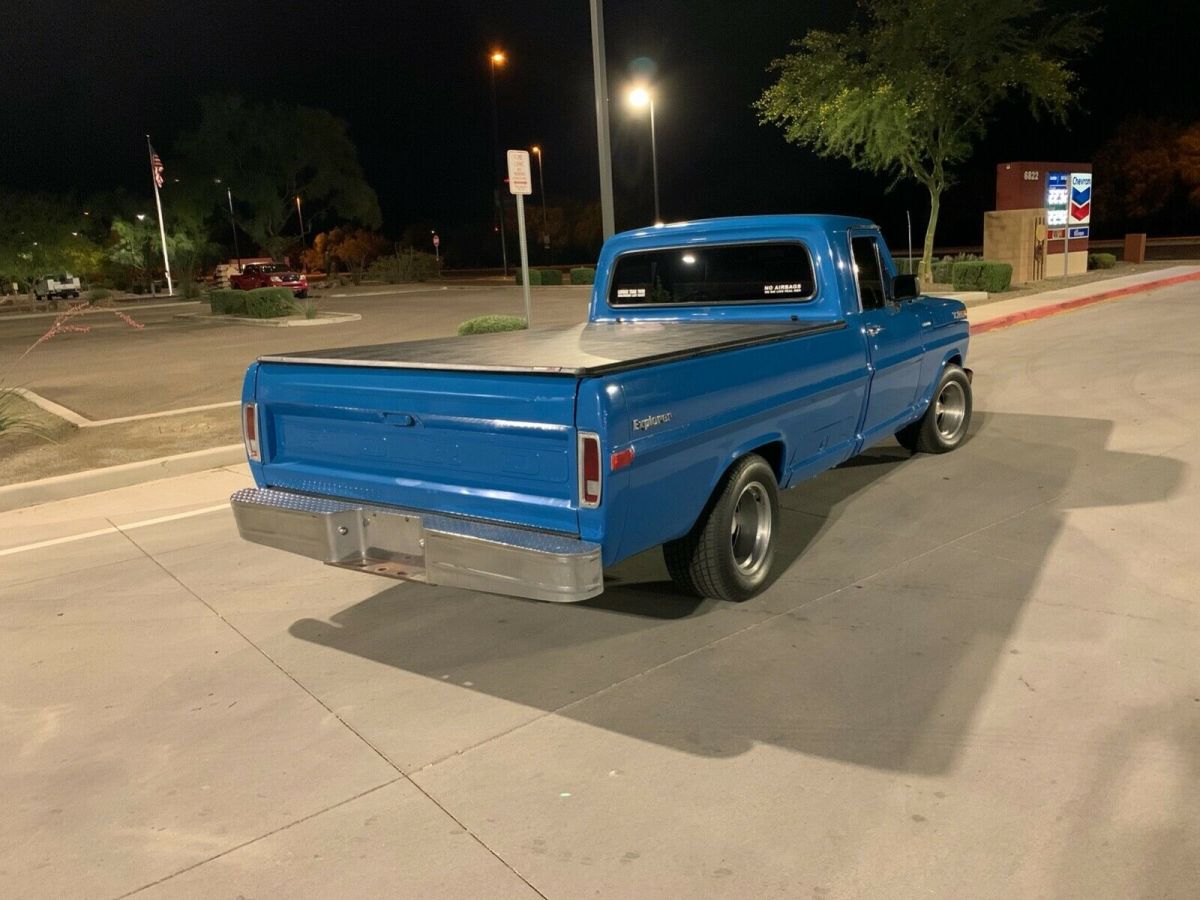 1972 Blue Ford F-250 Standard Cab Pickup