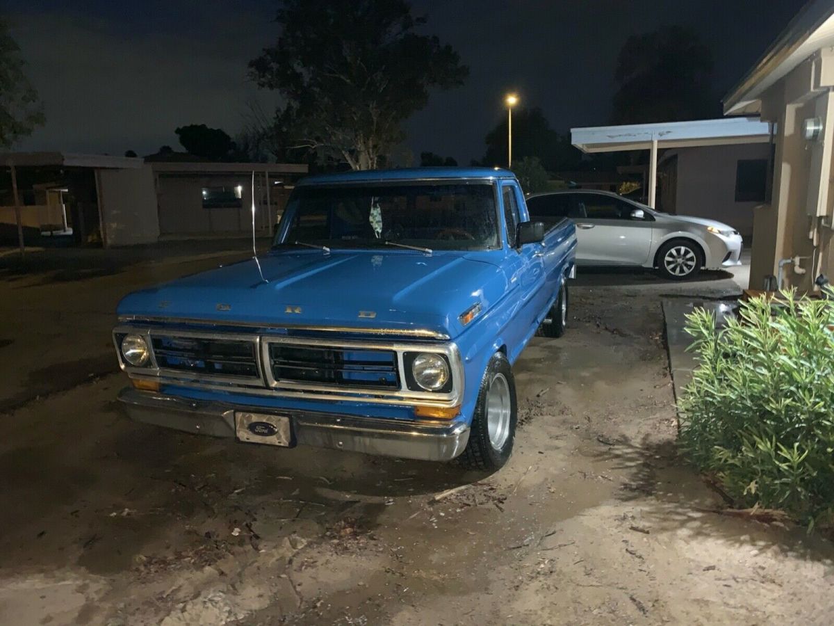 1972 Blue Ford F-250 Standard Cab Pickup