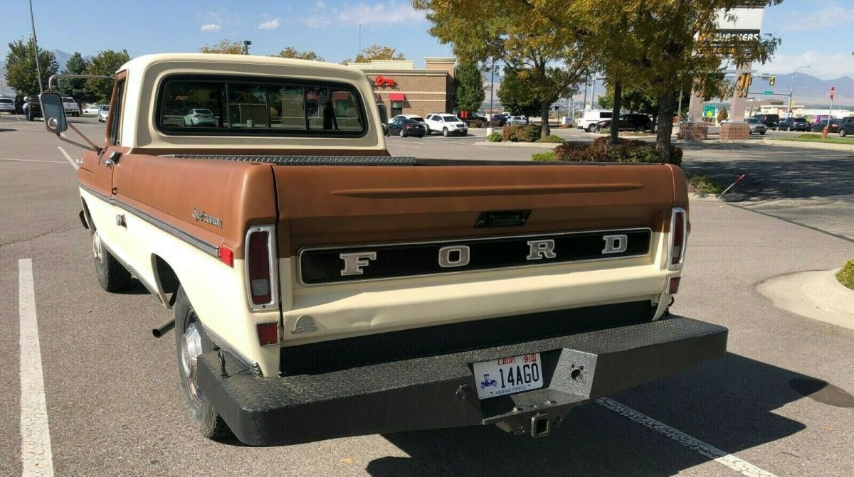 1972 Brown & Cream Ford F-250 Standard Cab Pickup