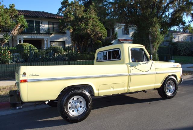 1972 Yellow Ford F-250 Standard Cab Pickup