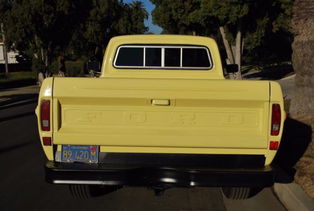 1972 Yellow Ford F-250 Standard Cab Pickup