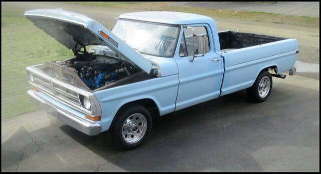1972 Blue Ford F-250