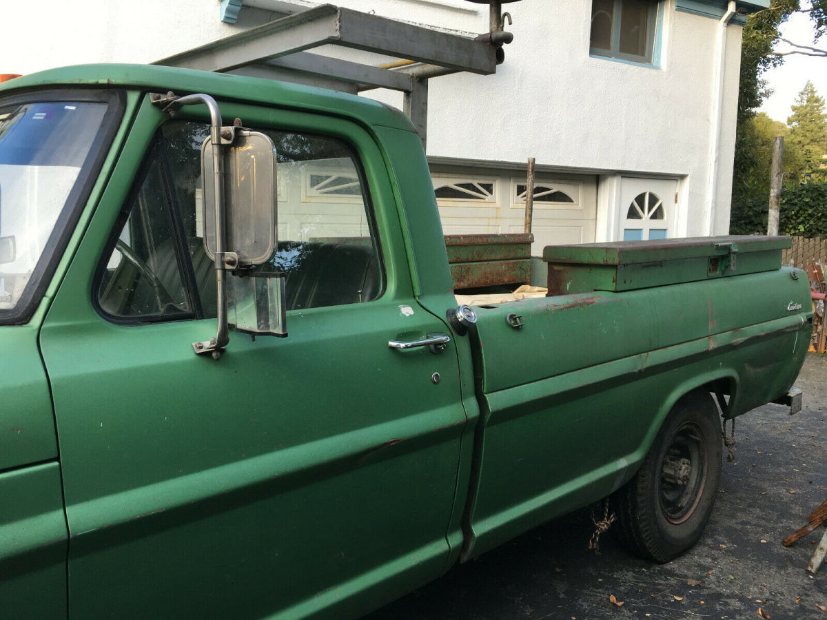1972 Green Ford F-250 Standard Cab Pickup