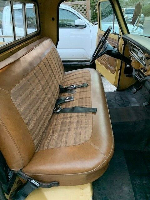 1972 Yellow Ford F-250