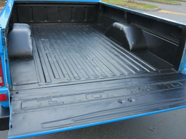 1972 Grabber Blue Ford F-250 Standard Cab Pickup