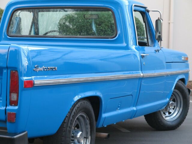 1972 Grabber Blue Ford F-250 Standard Cab Pickup