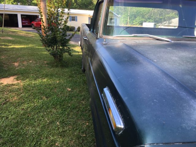 1972 Green Ford F-100 Pickup