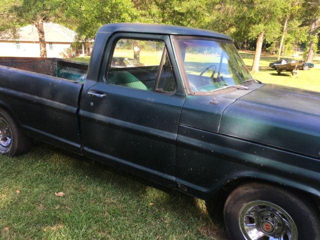 1972 Green Ford F-100 Pickup