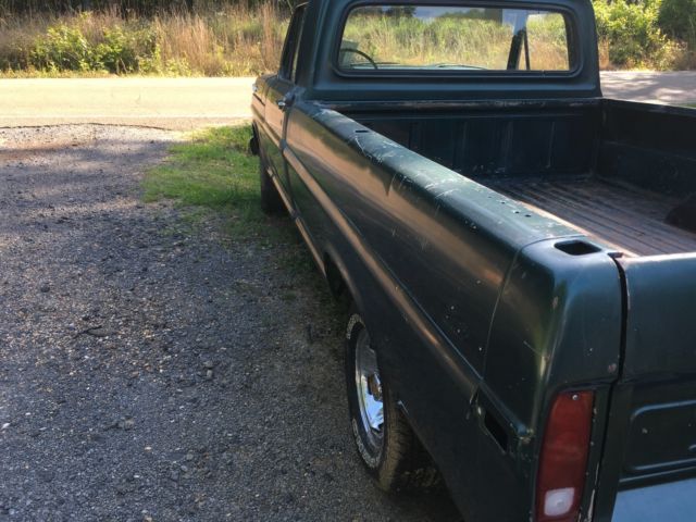 1972 Green Ford F-100 Pickup