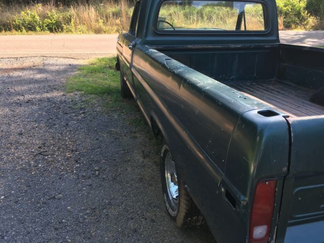 1972 Green Ford F-100 Pickup