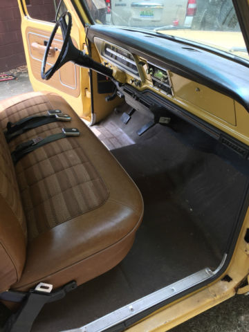 1972 Yellow Ford F-100