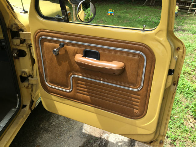 1972 Yellow Ford F-100