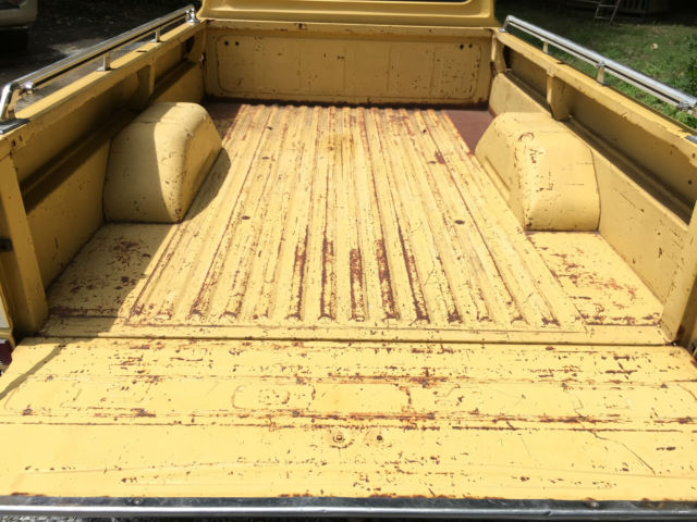 1972 Yellow Ford F-100