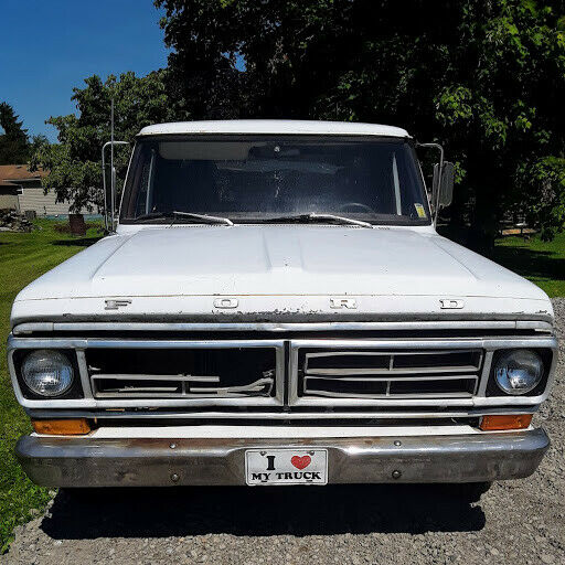 1972 Ford F-100 Standard Cab Pickup