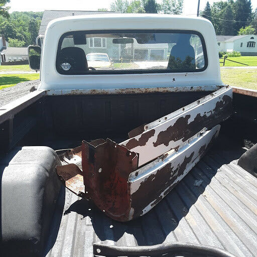 1972 Ford F-100 Standard Cab Pickup