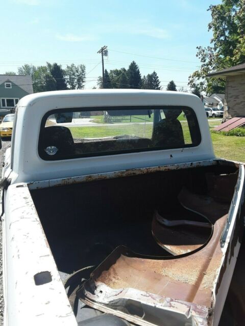 1972 Ford F-100 Standard Cab Pickup