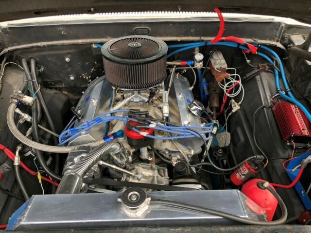 1972 White Ford F-100 Pick Up Truck