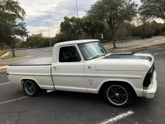 1972 White Ford F-100 Pick Up Truck