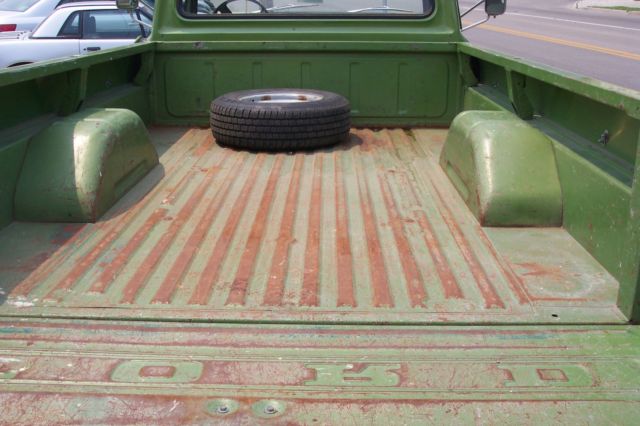 19720000 Green Ford F-250 Standard Cab Pickup