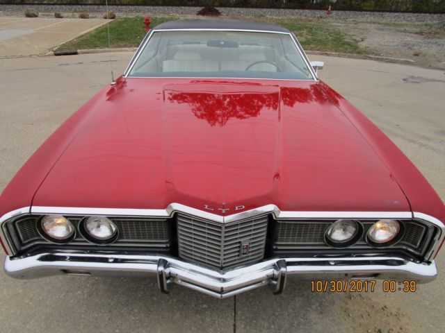 1972 Red Ford LTD Coupe