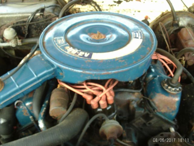 1972 White Ford Crown Victoria Sedan
