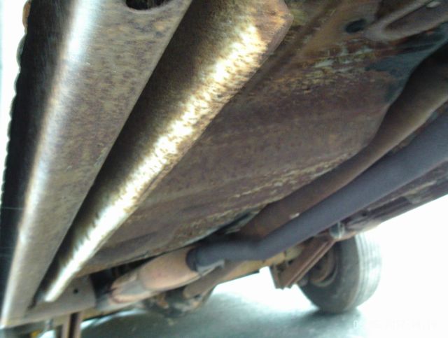 1972 White Ford Crown Victoria Sedan